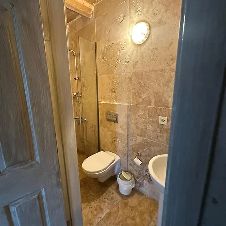 Hotel Detached Stone House With Hot Pool Kirkpinar Sapanca